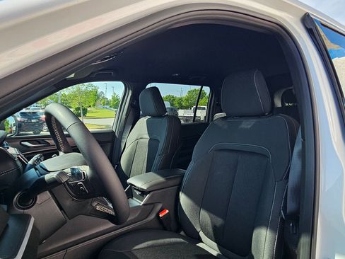 New 2026 Jeep Grand Cherokee L Laredo RWD image 20