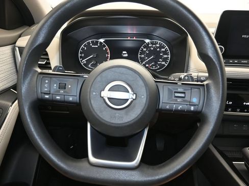 Certified 2023 Nissan Rogue SV AWD/4WD image 13