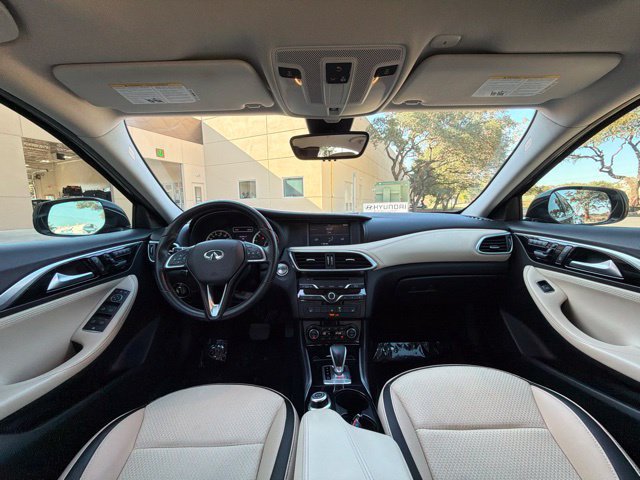 Used 2019 INFINITI QX30 FWD image 11