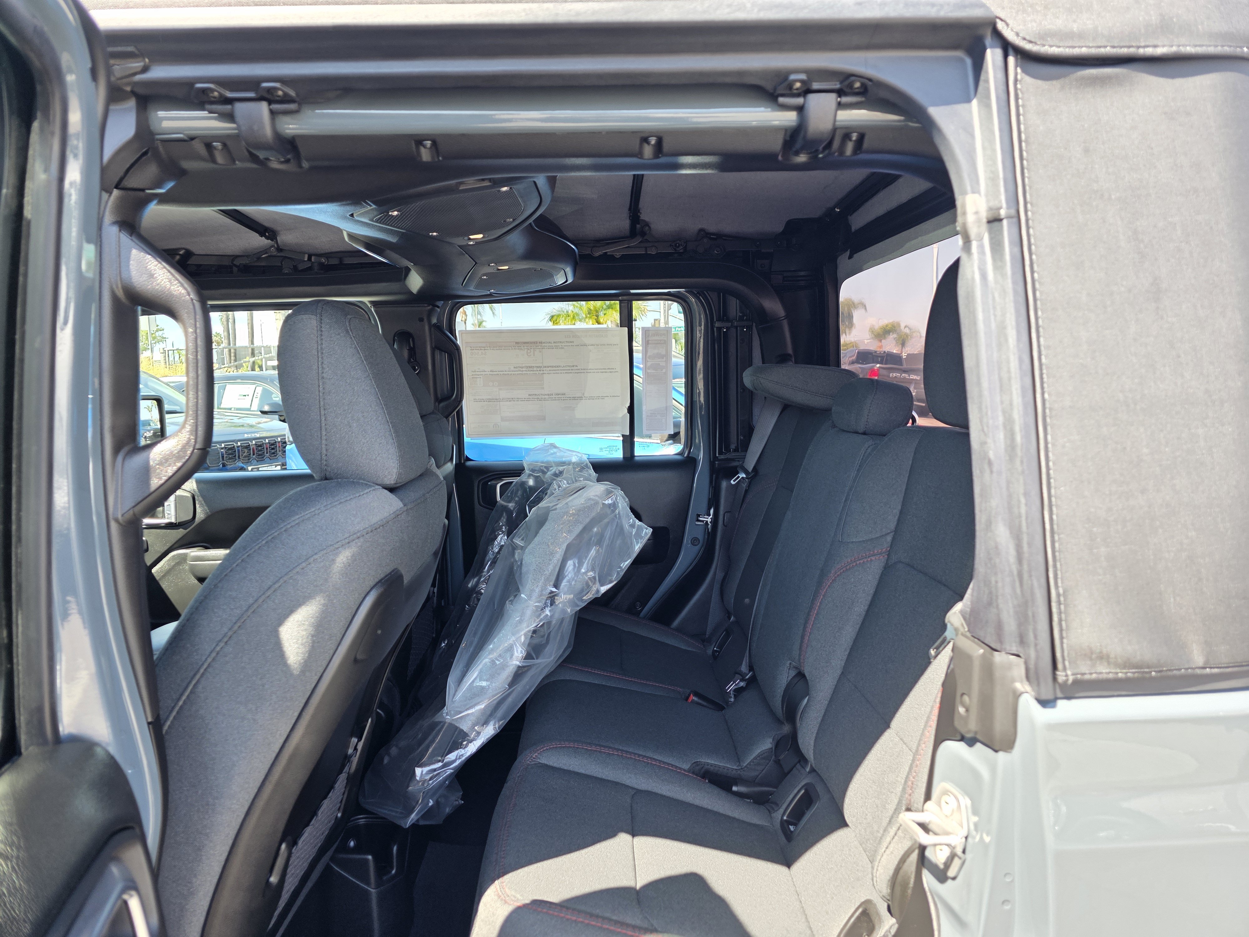 New 2026 Jeep Gladiator Rubicon w/ Steel Power Dome Hood Package AWD/4WD image 18