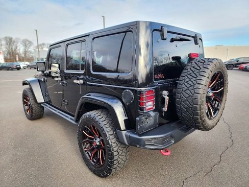Used 2016 Jeep Wrangler Unlimited Rubicon image 5