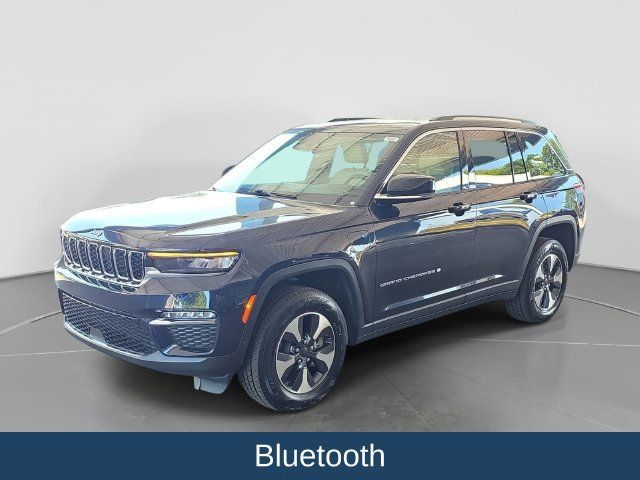 Used 2023 Jeep Grand Cherokee 4WD 4xe image 4