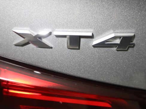 Used 2023 Cadillac XT4 Premium Luxury AWD/4WD image 12
