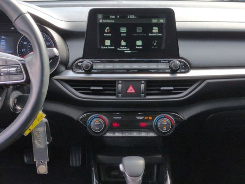 Used 2019 Kia Forte S w/ S Premium Package image 28