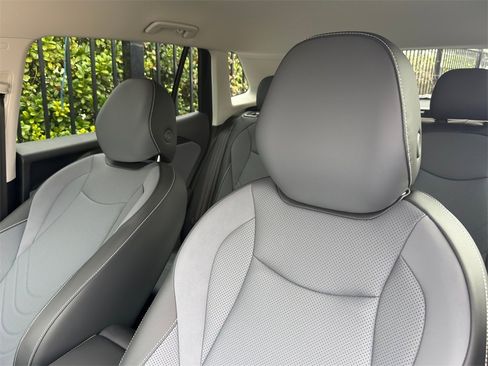 New 2026 Volkswagen Tiguan SE image 10