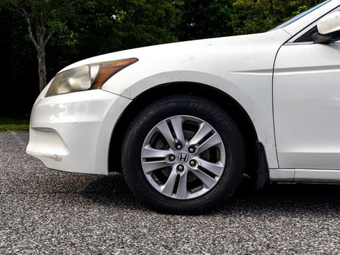 Used 2011 Honda Accord LX-P image 10