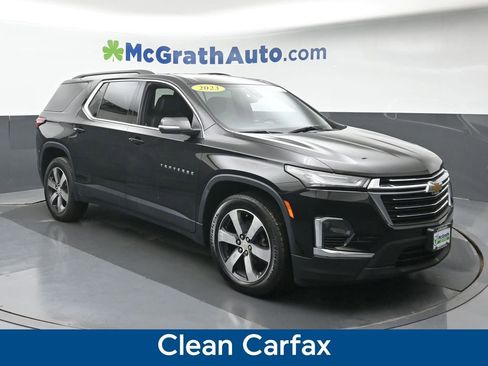 Used 2023 Chevrolet Traverse LT w/ LT Premium Package image 2