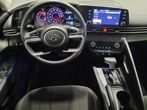 Used 2022 Hyundai Elantra SEL image 22