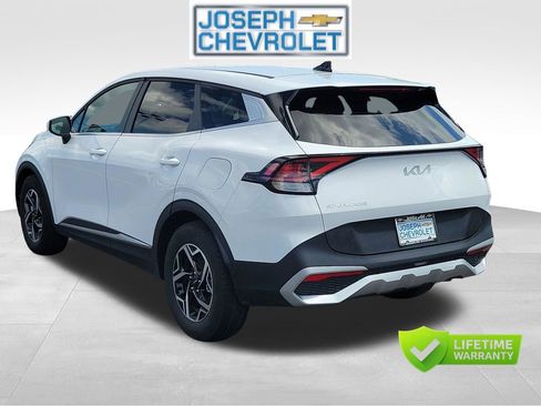 Used 2025 Kia Sportage LX FWD image 3