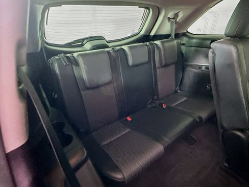 Used 2015 Toyota Highlander Plus FWD image 25