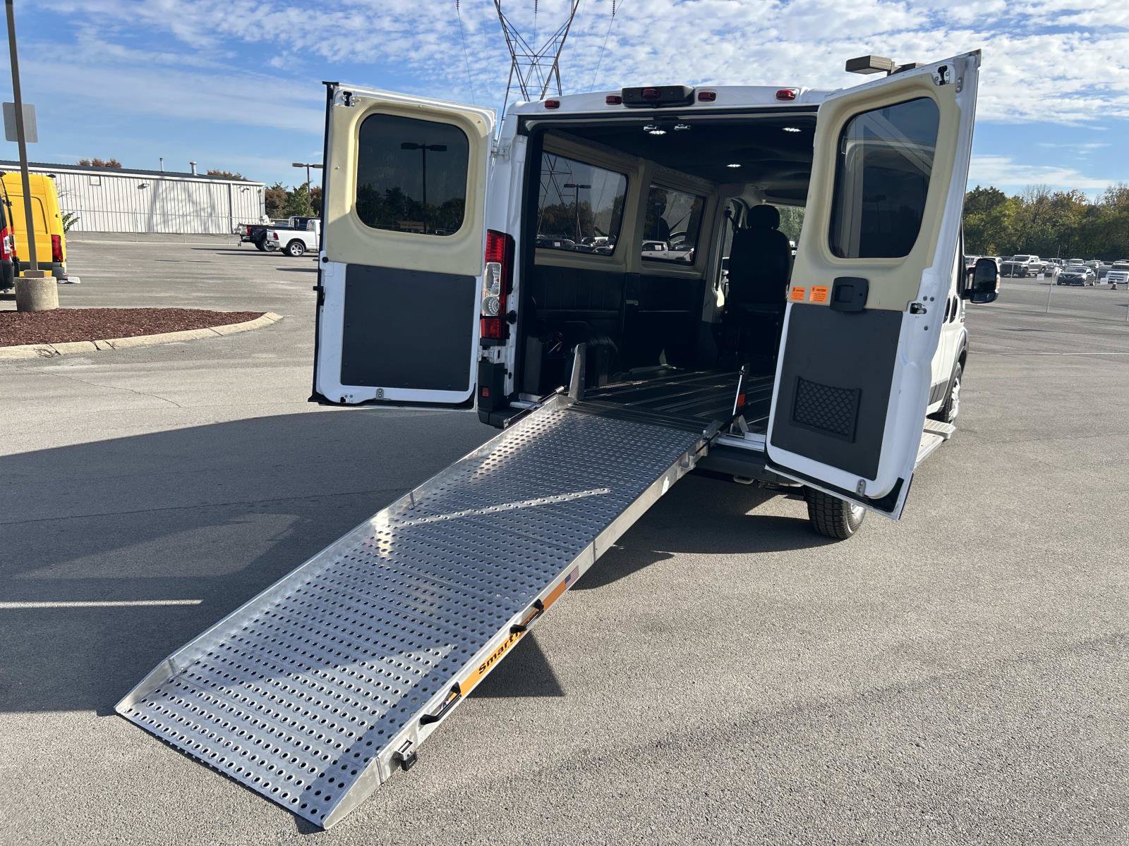 Used 2017 RAM ProMaster 1500 w/ Interior Convenience Group FWD image 22