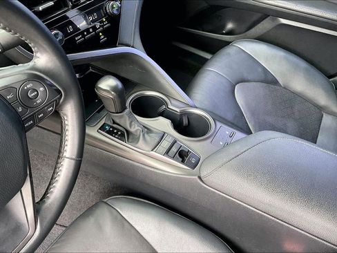 Used 2022 Toyota Camry XSE w/ Carpet Mat Package (TMS) FWD image 15