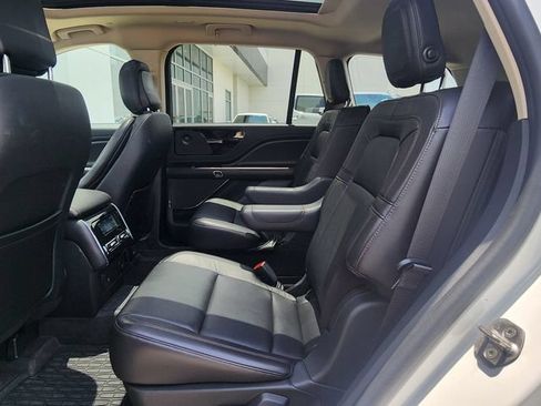 Used 2020 Lincoln Aviator Reserve w/ Equipment Group 201A AWD/4WD image 19