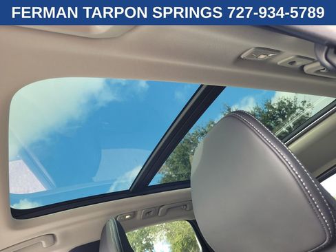 Certified 2023 Volvo XC60 B5 Ultimate w/ Climate Package image 23