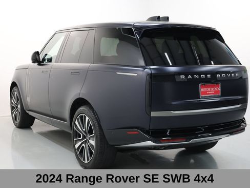 Used 2024 Land Rover Range Rover SE AWD/4WD image 4