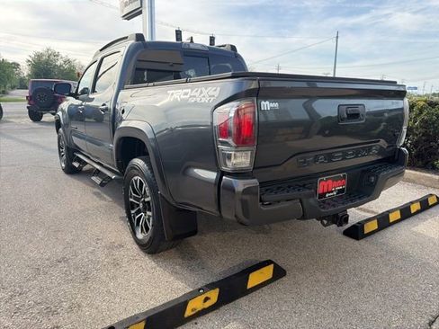 Used 2023 Toyota Tacoma TRD Sport AWD/4WD image 7