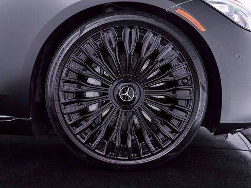 Used 2023 Mercedes-Benz Maybach S 580 4MATIC image 28