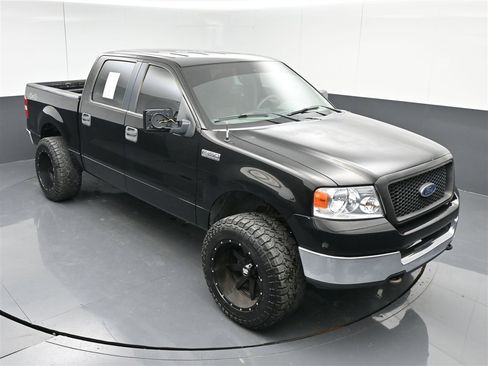 Used 2005 Ford F150 XLT image 19
