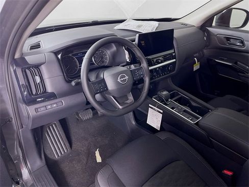New 2026 Nissan Pathfinder SV image 7