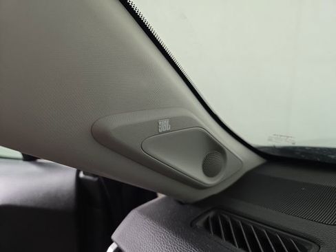 Used 2023 Toyota RAV4 XLE Premium image 24