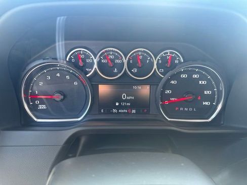 Used 2023 Chevrolet Silverado 2500 LT AWD/4WD image 12