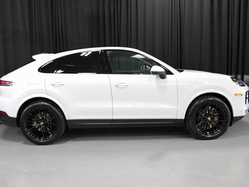 New 2026 Porsche Cayenne S image 8