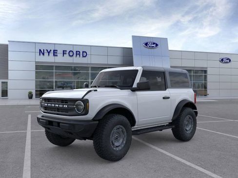 New 2025 Ford Bronco 2-Door w/ Sasquatch Package image 2