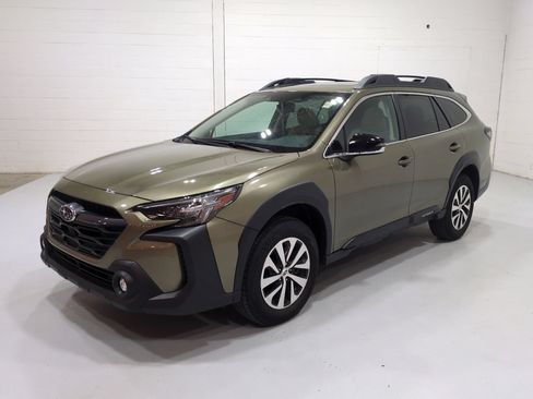Certified 2025 Subaru Outback Premium w/ Popular Package #1A AWD/4WD image 7