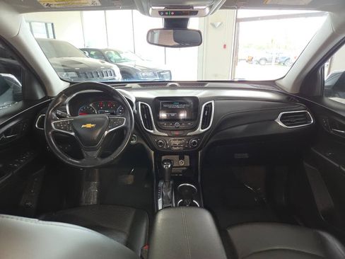 Used 2018 Chevrolet Equinox Premier FWD image 23