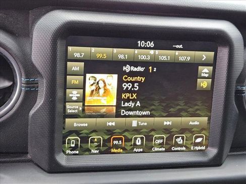 Used 2022 Jeep Wrangler Unlimited Rubicon 4xe w/ Steel Bumper Group image 13