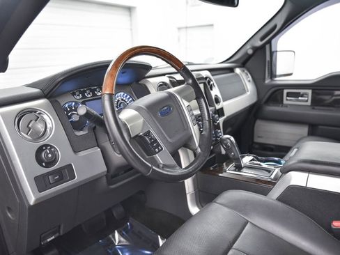 Used 2014 Ford F150 Platinum image 17