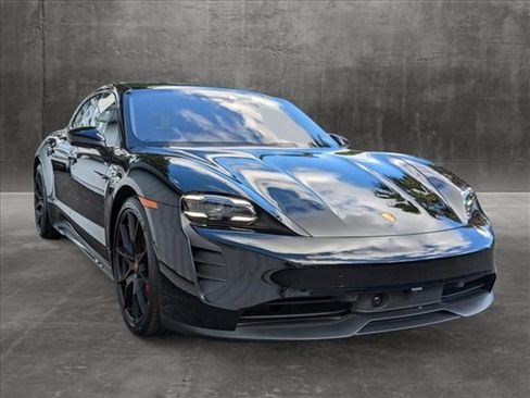 Certified 2024 Porsche Taycan GTS image 7