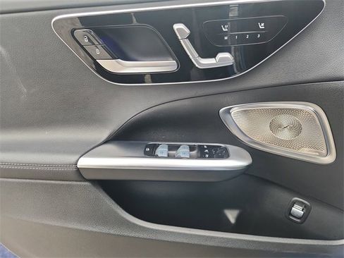 Used 2023 Mercedes-Benz C 300 Sedan image 23