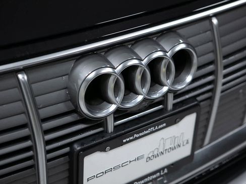 Used 2022 Audi e-tron Premium Plus w/ Premium Plus Package image 32