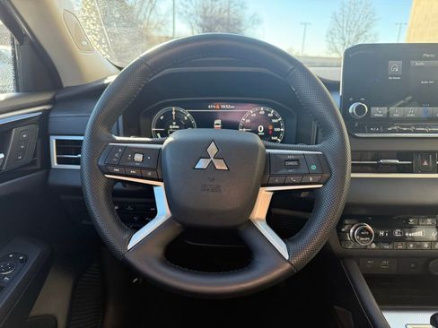 Used 2023 Mitsubishi Outlander SEL 40th Anniversary image 7