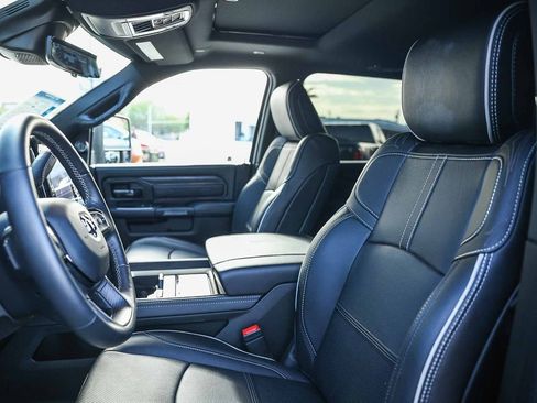 Used 2024 RAM 3500 Limited image 29