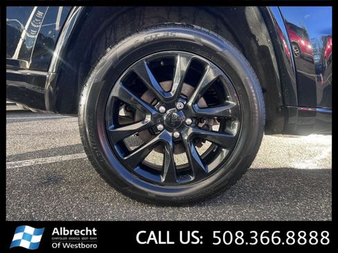 Used 2021 Jeep Grand Cherokee Laredo X image 33