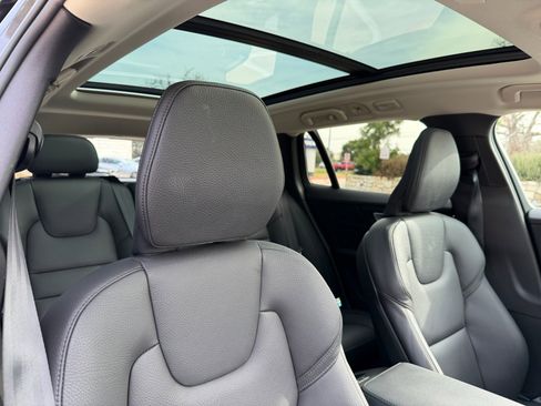 Certified 2025 Volvo V60 B5 Cross Country Plus image 11