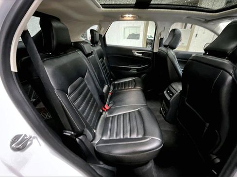 Certified 2022 Ford Edge SEL w/ Convenience Package image 26
