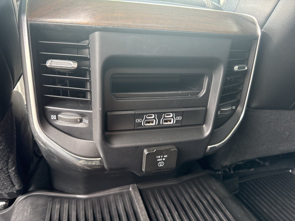 Used 2022 RAM 3500 Laramie AWD/4WD image 20