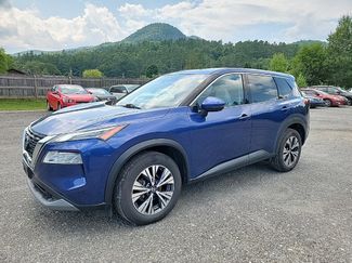 Used 2021 Nissan Rogue SV image 1