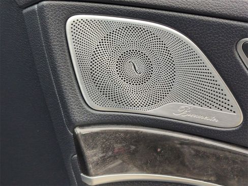 Used 2019 Mercedes-Benz S 450 Sedan image 11