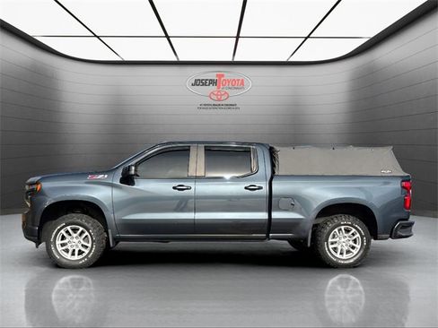 Used 2021 Chevrolet Silverado 1500 RST image 2