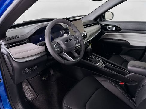 New 2026 Jeep Compass Limited w/ Sun, Sound & Navigation Group image 13