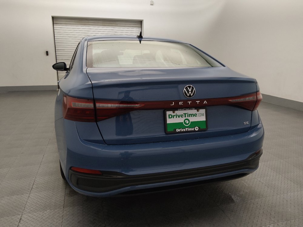 Used 2025 Volkswagen Jetta SE FWD image 6