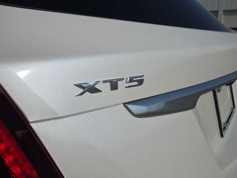 Used 2023 Cadillac XT5 Premium Luxury AWD/4WD image 11