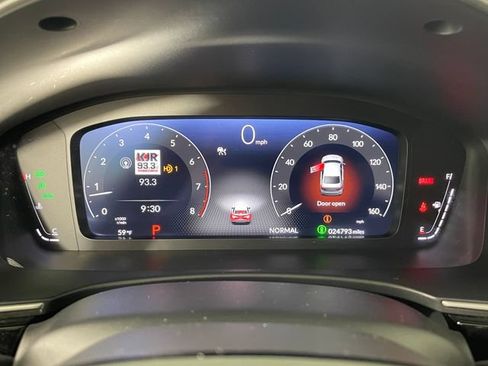 Used 2024 Honda Civic Touring image 5
