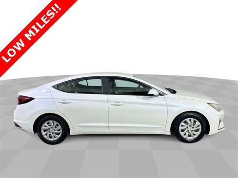 Used 2019 Hyundai Elantra SE image 9