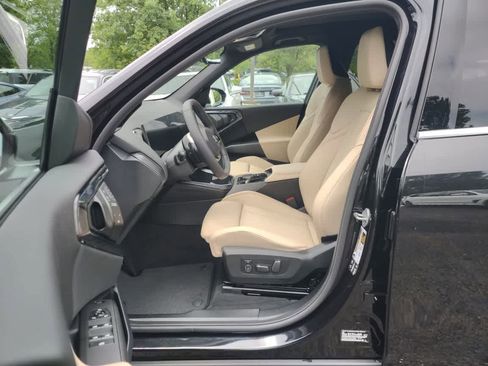 Used 2025 BMW X3 xDrive30i w/ Premium Package image 13