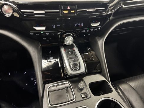Used 2024 Acura MDX Technology SH-AWD image 28